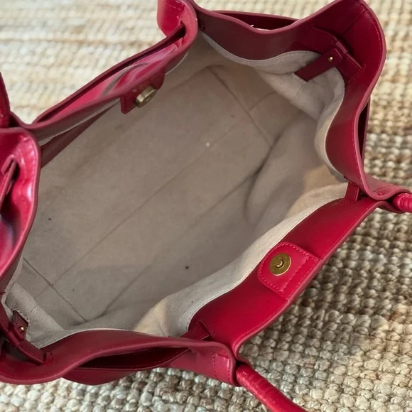 JW PEI Red Tote Bag - Picture 6 of 9